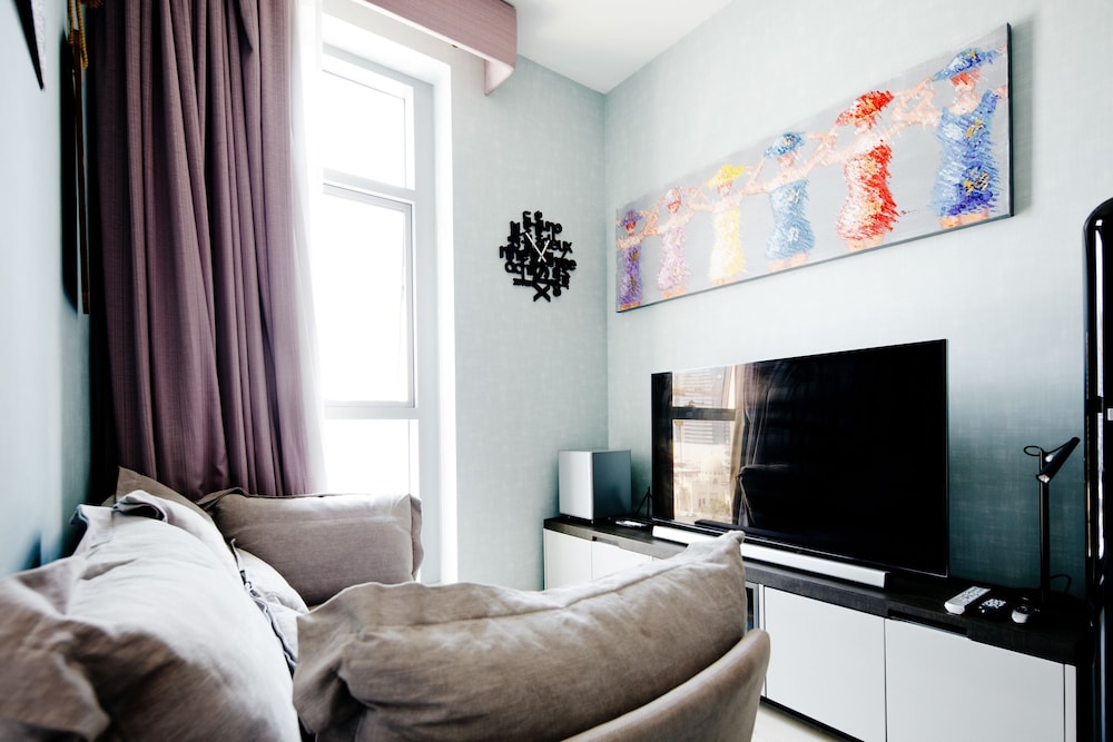FantaStay Claren Tower 1