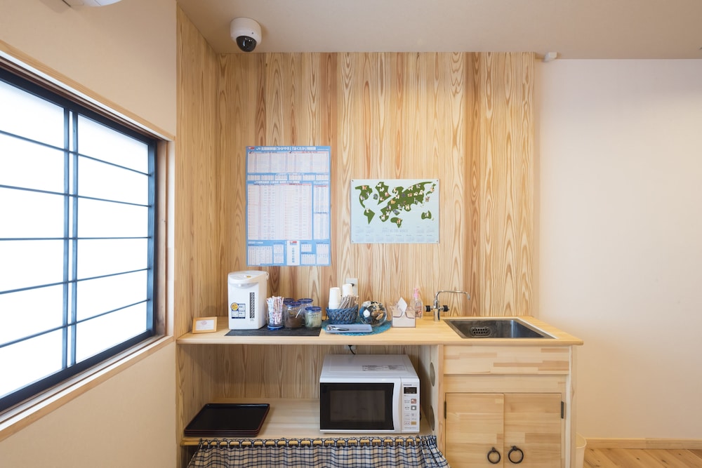 Kanazawa Higashiyama Cabin Hakobune