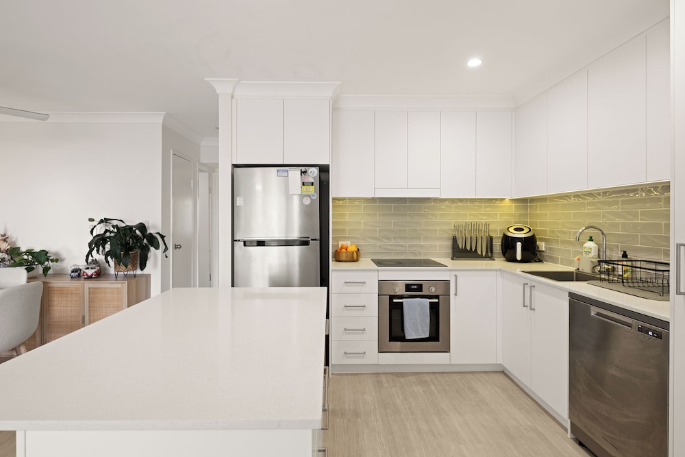 Palmway Burleigh Stay