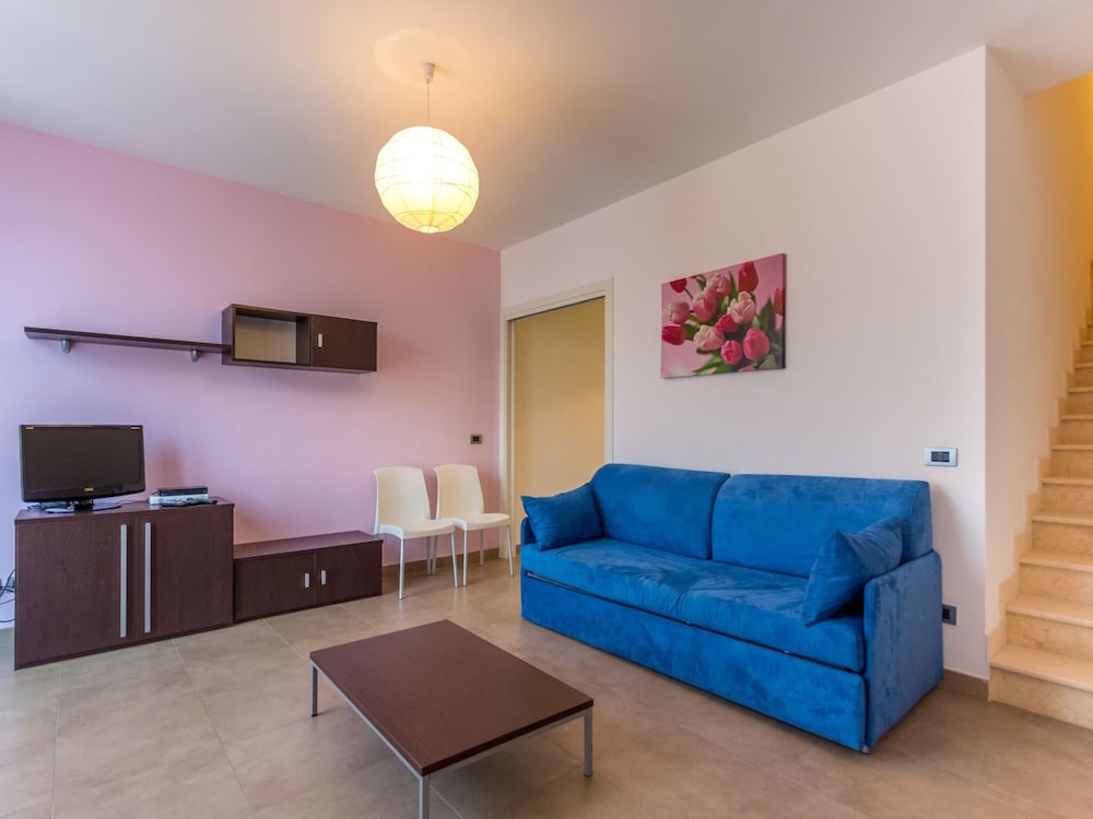 Apartment in Albarella Near Sandy Beach view 3