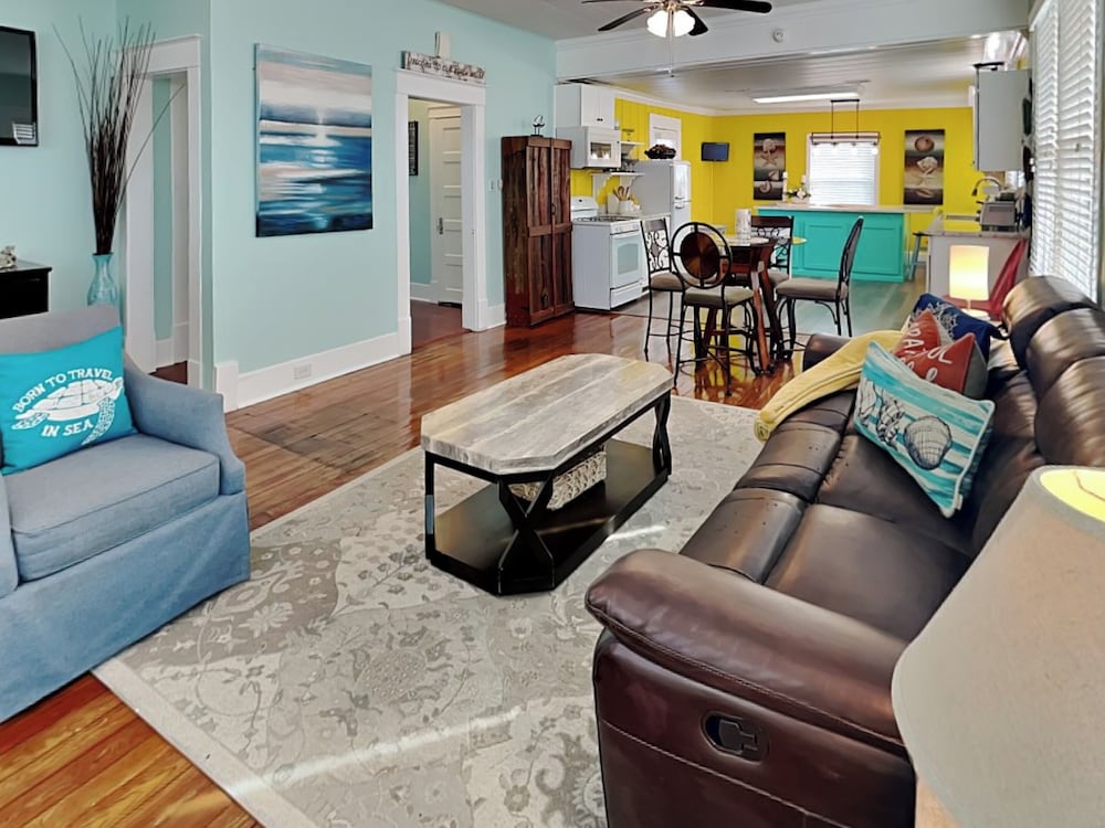 Seawall Celebration Manor by Ryson Vacation Rentals