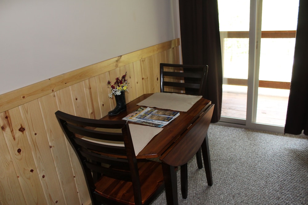 Methow River Lodge & Cabins