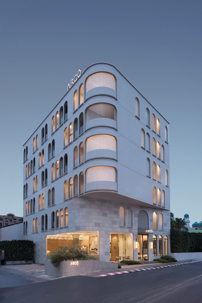 Hotel Arco Phuket Town - Image 1