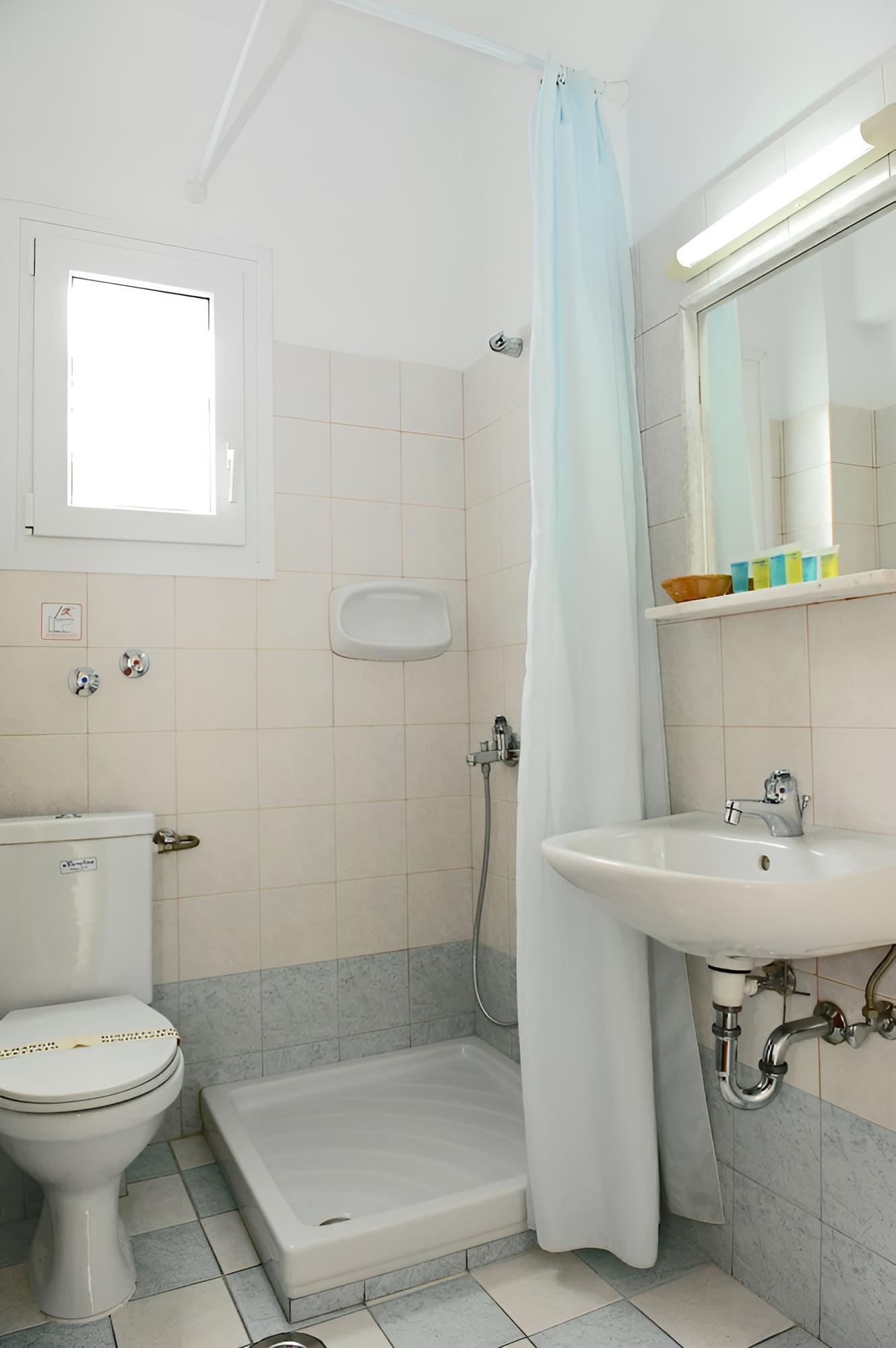 Tilemachos Rooms & Studios