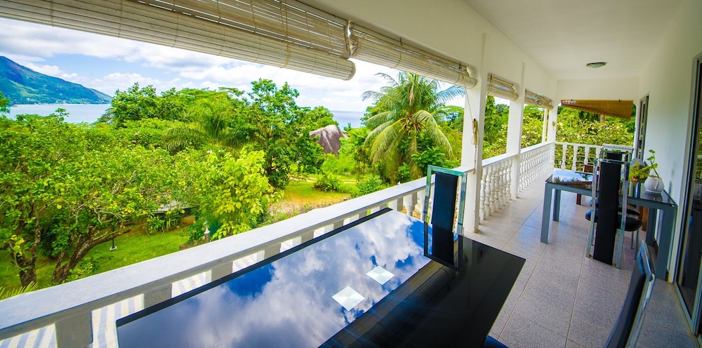 Lemongrass Lodge