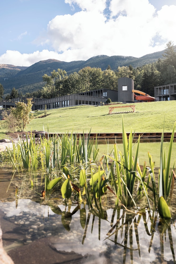 AKI Family Resort PLOSE