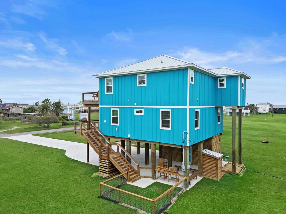 Coral Mountain by Ryson Vacation Rentals