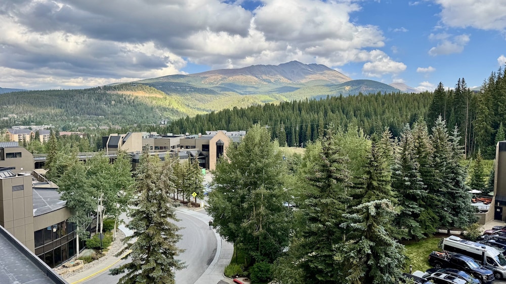 Ski-in/ski-out Beaver Run Retreat 1 Bedroom Condo