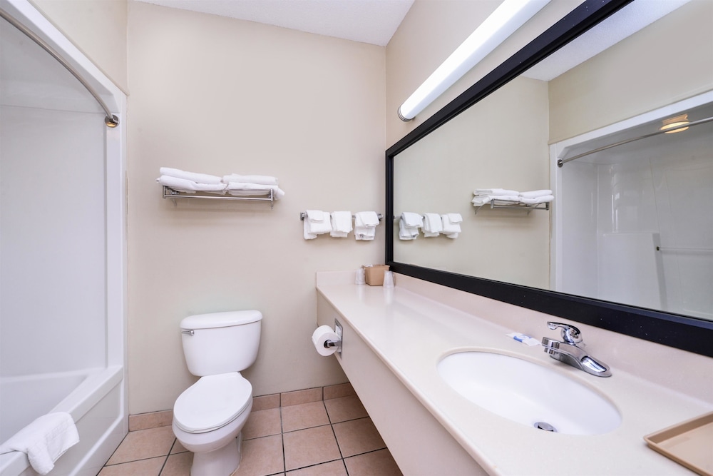 Americas Best Value Inn Wiggins