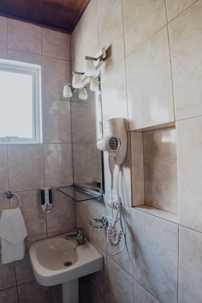 Dunn Inn - Property Image 127