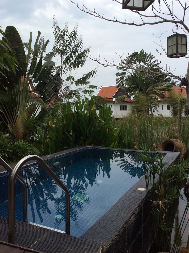Kaleane Villa Resort