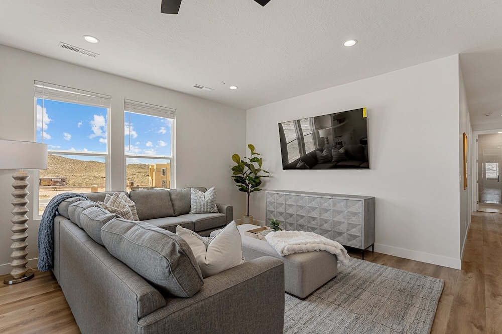Isle Of Adventure 6 Bedroom Townhouse