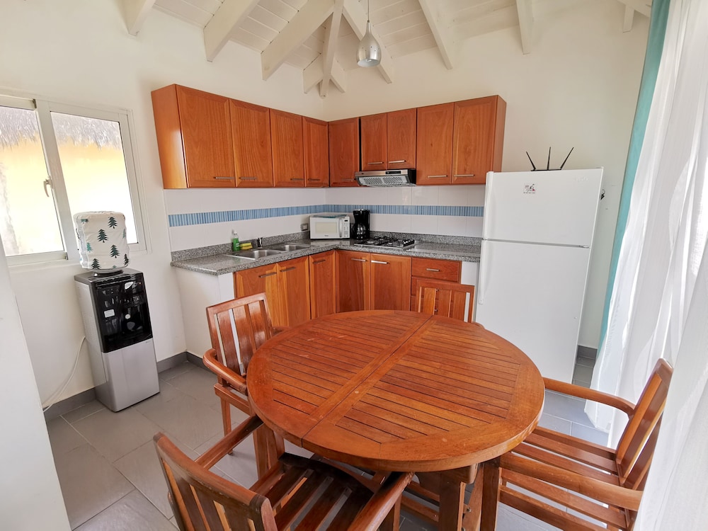 Los Corales Tropical Beach Resort & SPA