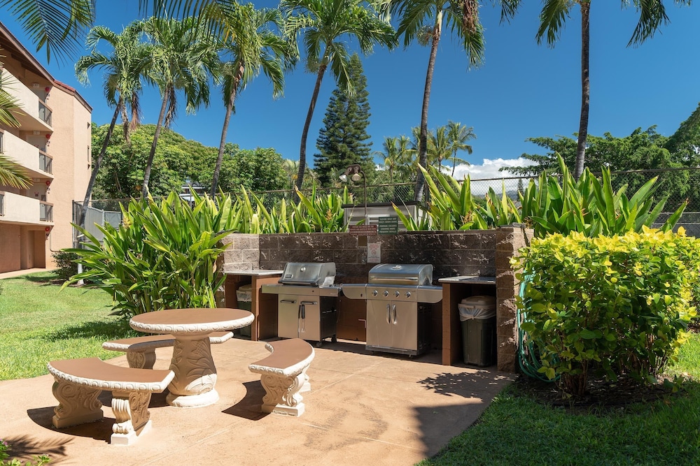 Maui Vista 3-102 - Updated, Ground Level, Steps to the Pool, Walk to Everything!