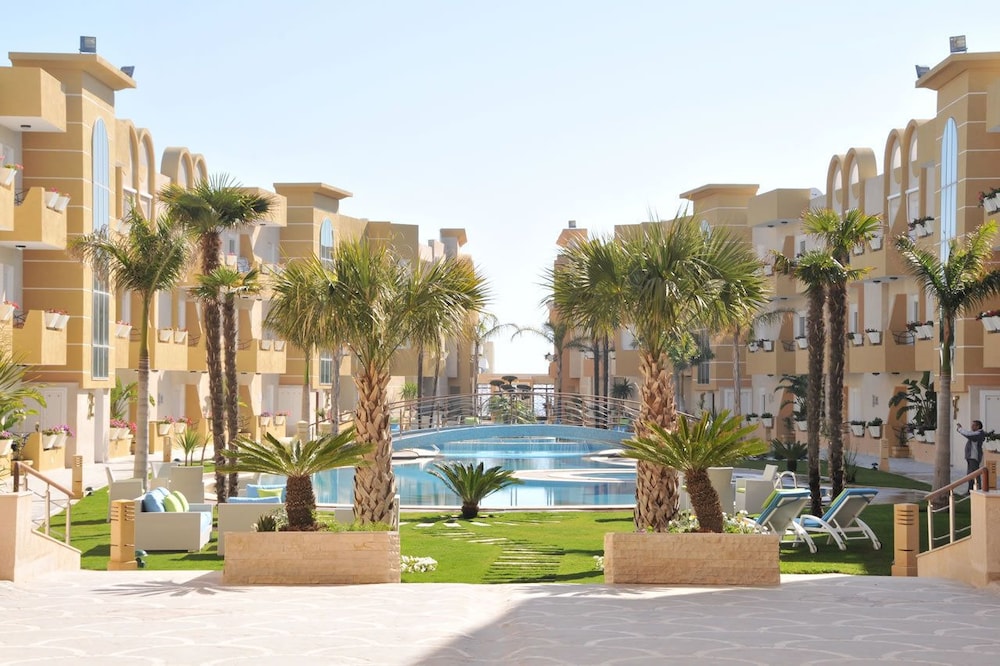 The Dunes Golf & Spa Resort