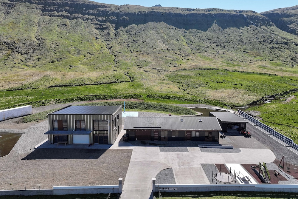 Búlandshöfði family paradise