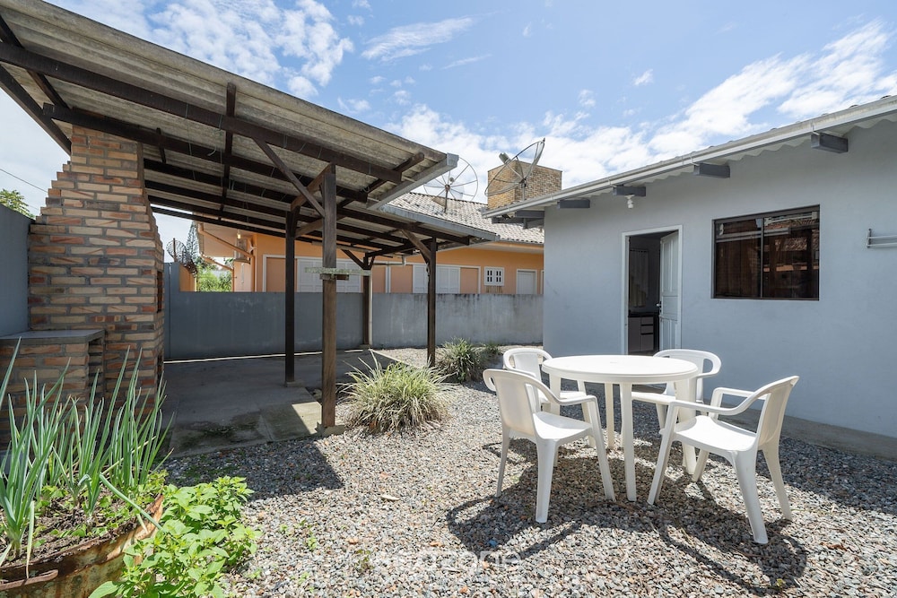 3BR Home w/ BBQ 100m From Beach Rpr056