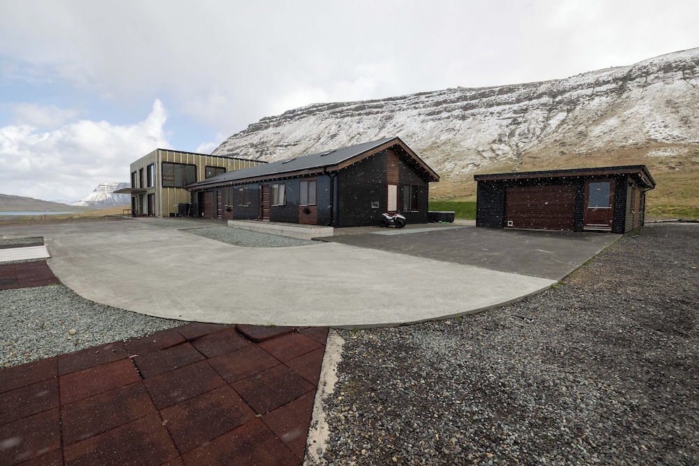 Búlandshöfði family paradise
