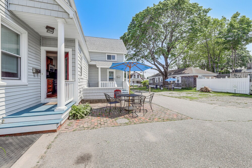 Walk to Pier & Ocean: Apt in Old Orchard Beach!