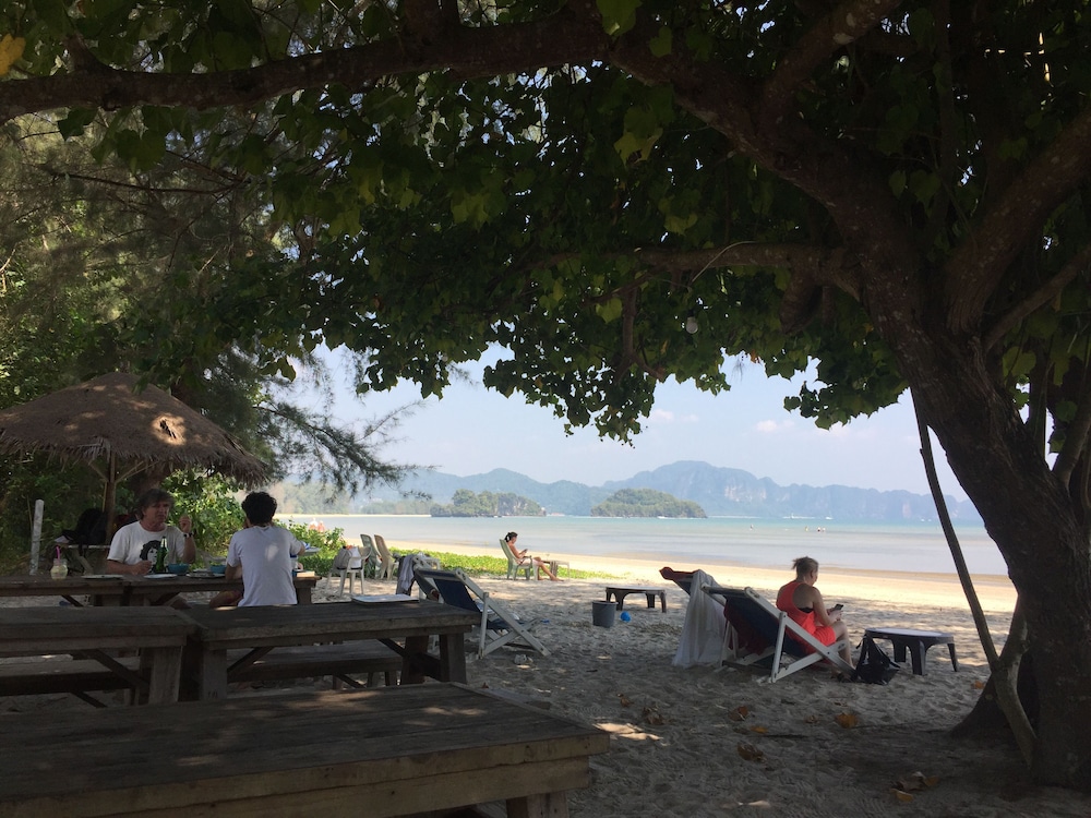 PAN Beachfront Resort Krabi