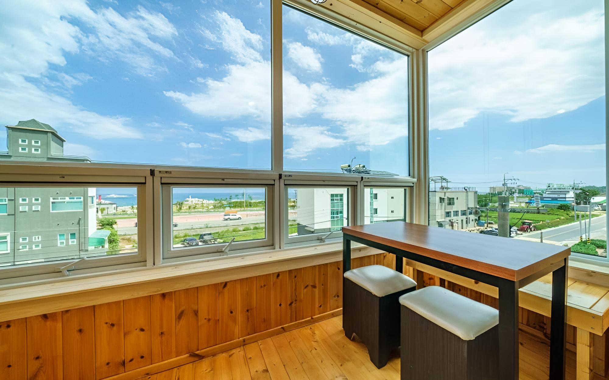 Goseong Hayanpado Pension view 5