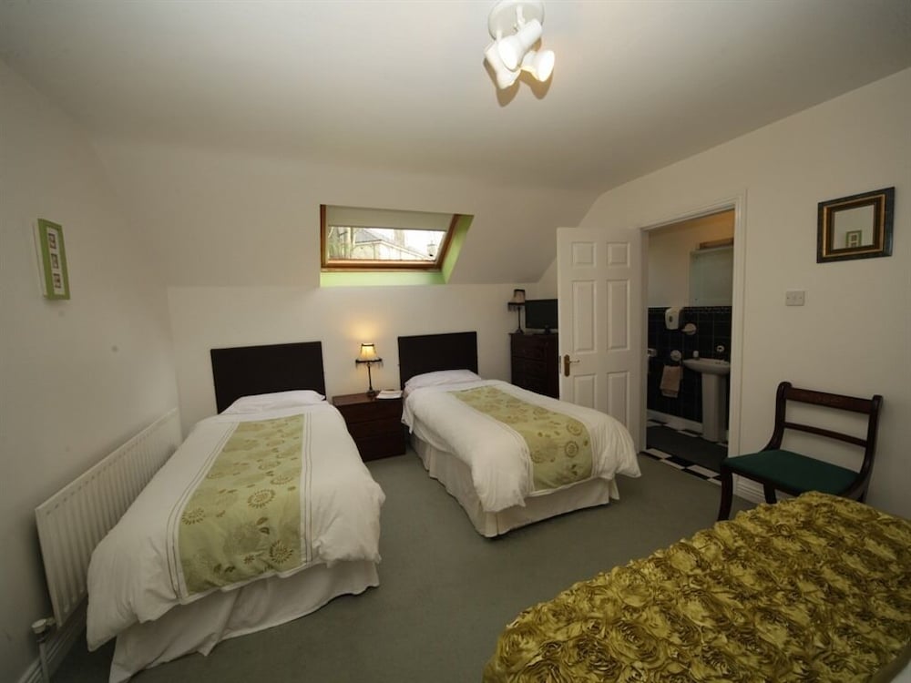 Launard House