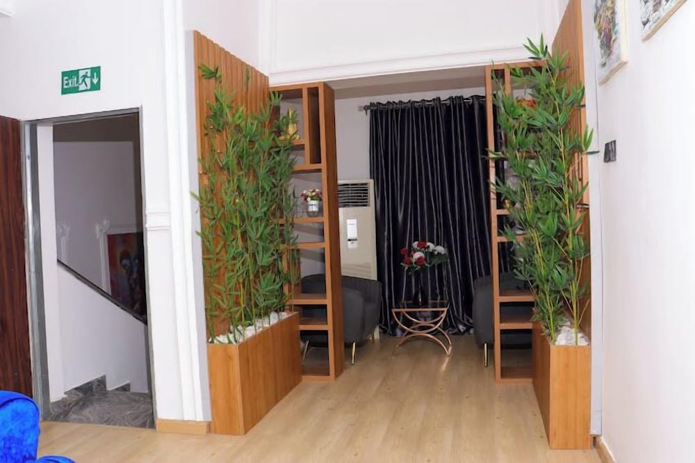 Deerex Luxury Apartments view 3