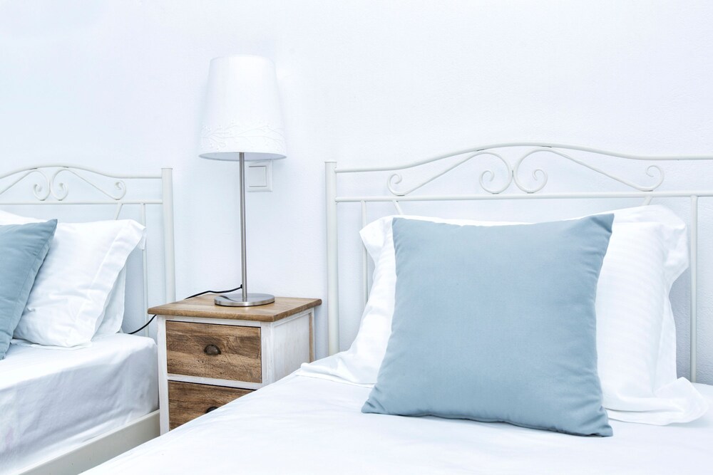 Villa Glyfada a Private Fully Equipped gem