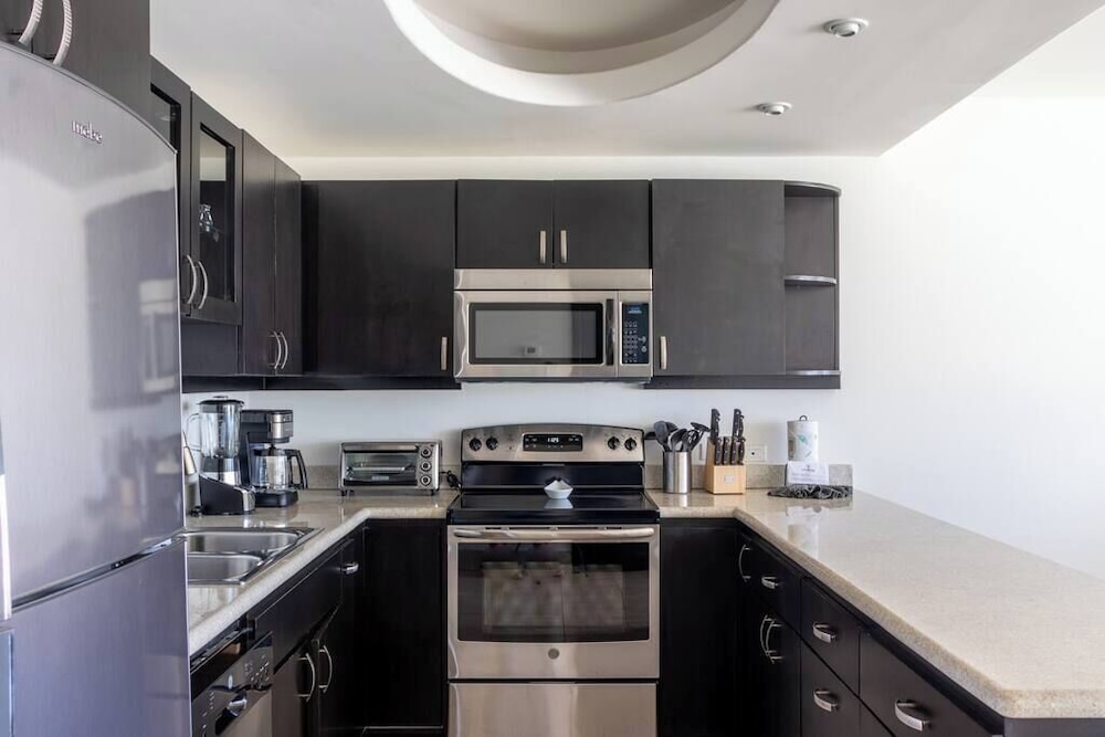 Find Peace at a Modern Ground Floor Condo