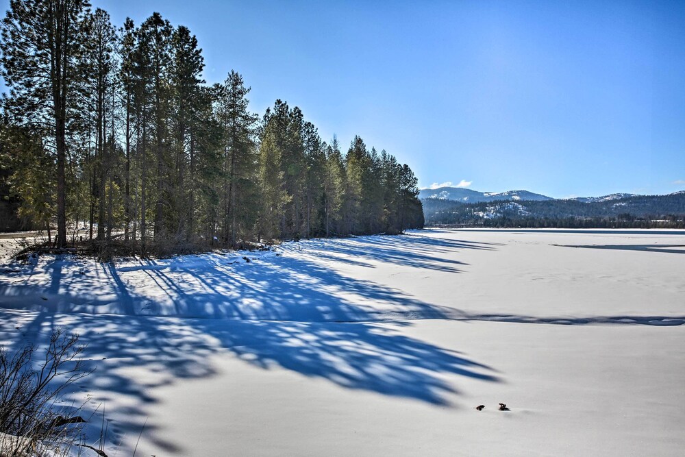 Family-friendly Sagle Vacation Rental w/ Deck - Property Image 8