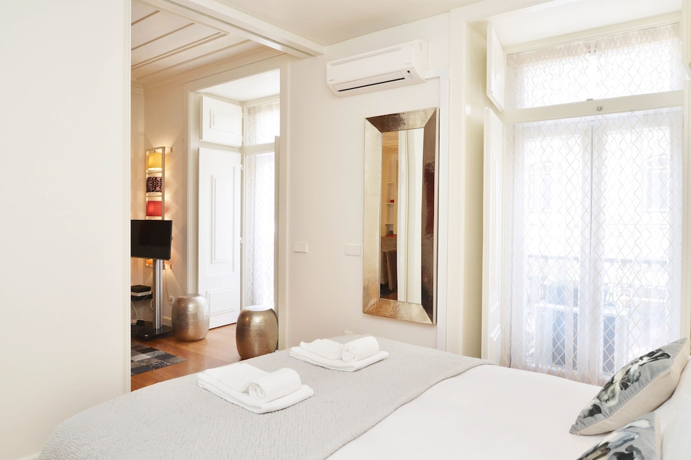 Chiado Luxury Experience Apartment view 2