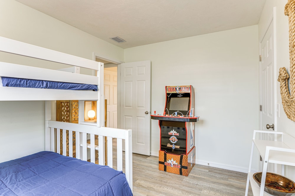 'sunny Side Up' Canal-front Getaway w/ Dock! view 3