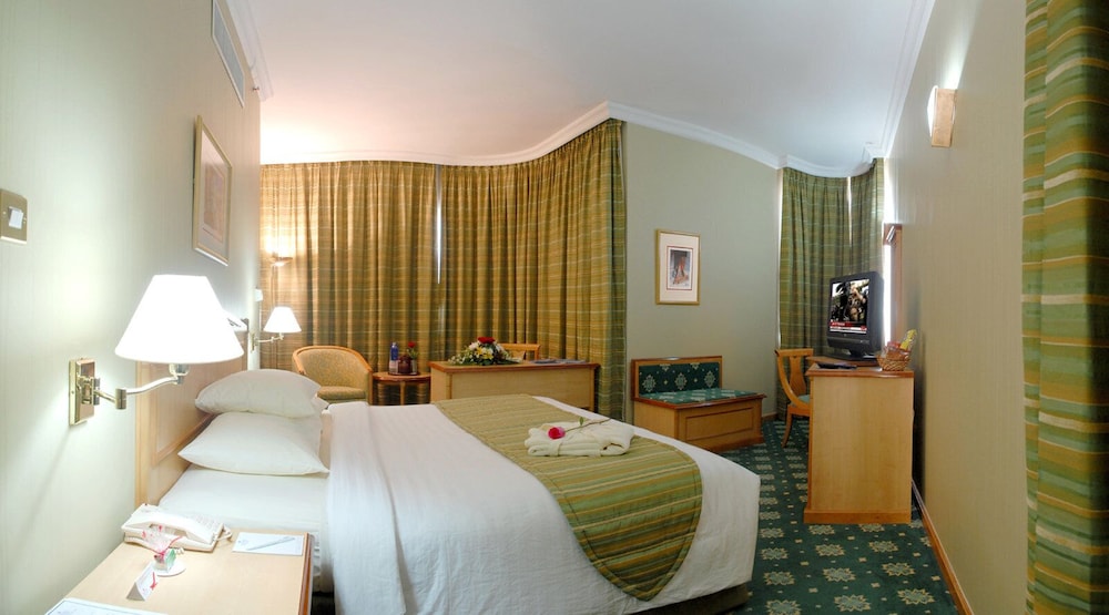 Abu Dhabi Vacations - Grand Continental Hotel - Property Image 39
