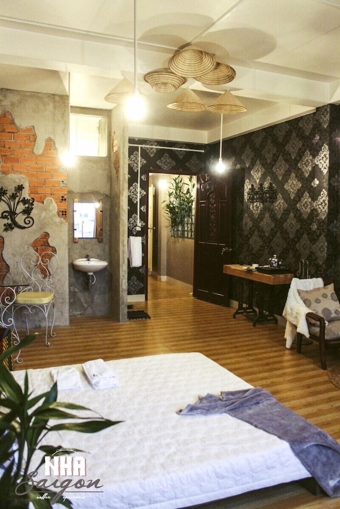 Nha Saigon