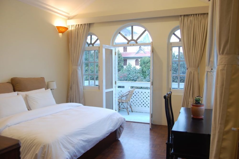 Lavee Residence