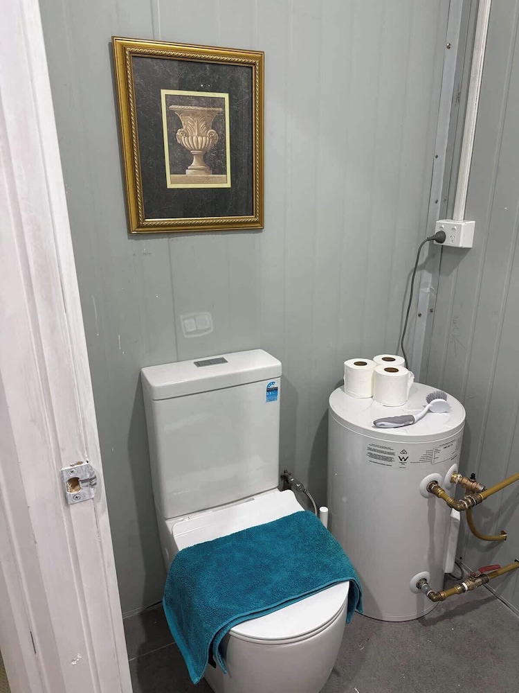 Metawisebnb 1B Next to Monash w AC Wifi Kitchen