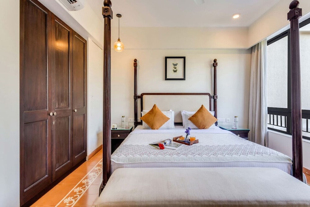 Serene Candolim 2bhk With Infinity Pool