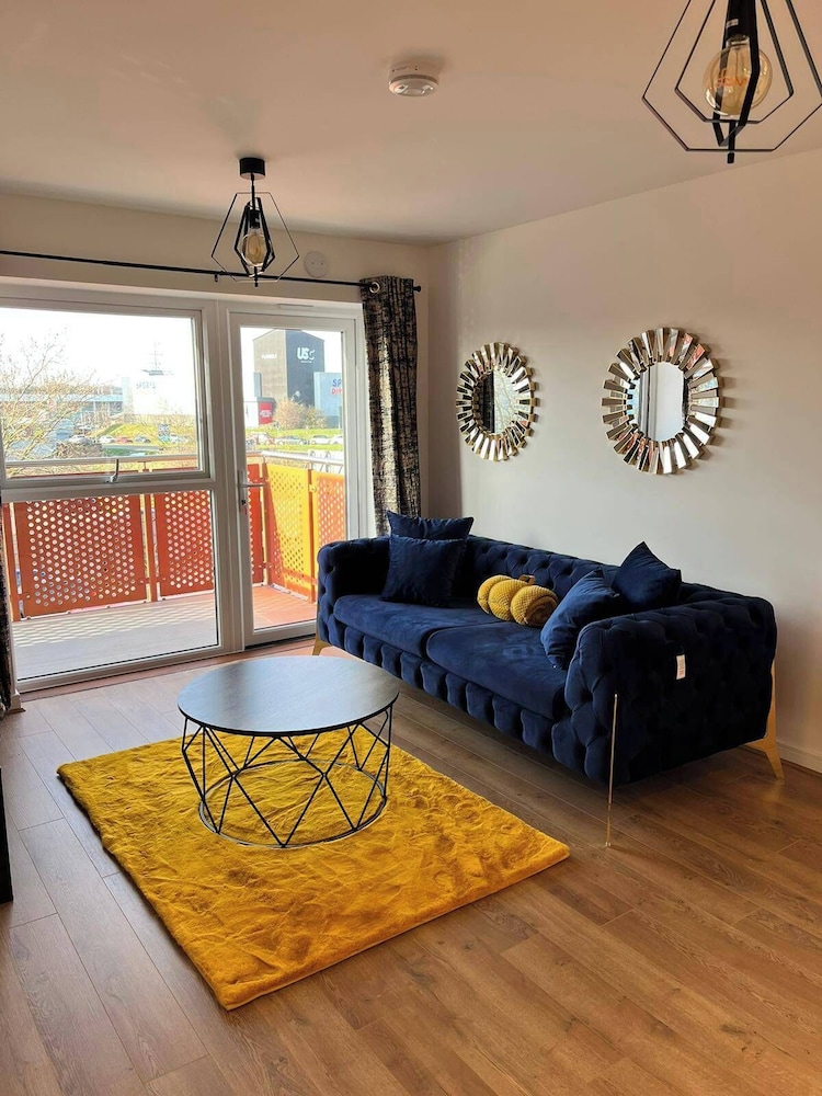 Cozy 2-bed Apartment in Grays