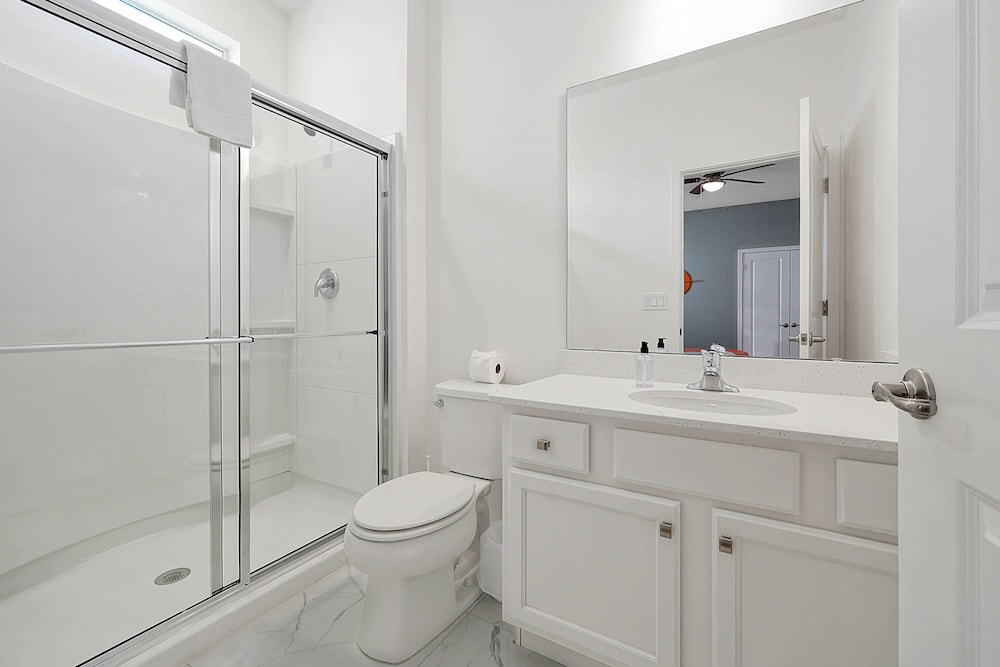 Luxury and Sophisticated 15 BR Ensuite