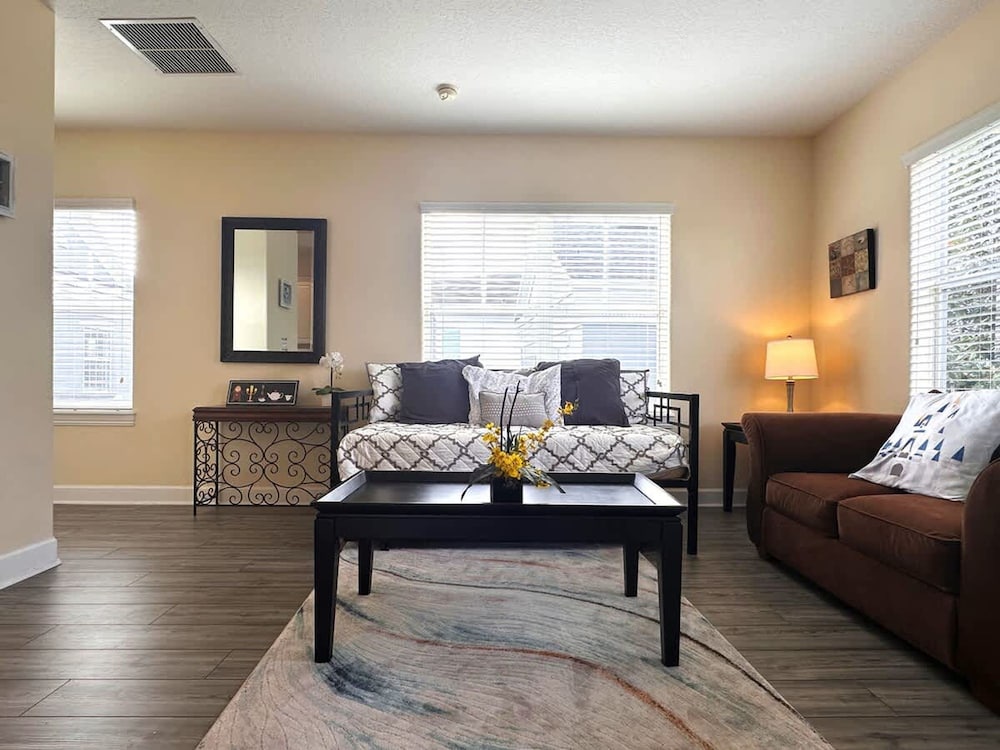 Cozy Reunion Resort Home - Sleeps 4 Near Disney