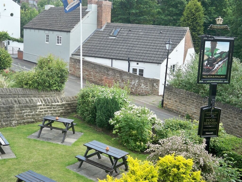 Photo 12