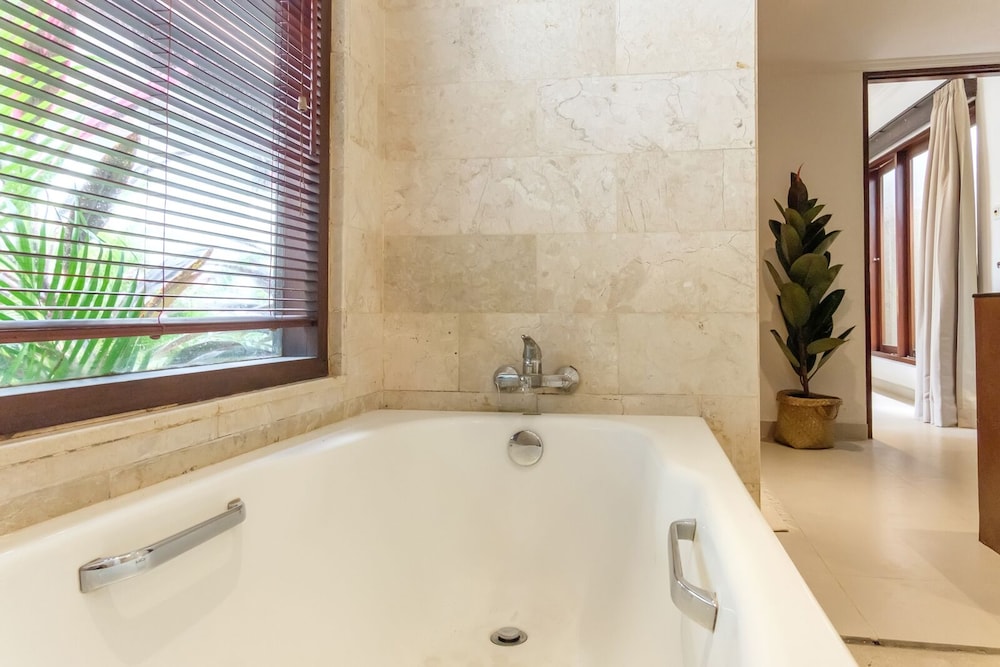 Madeira Casa Canggu Bali