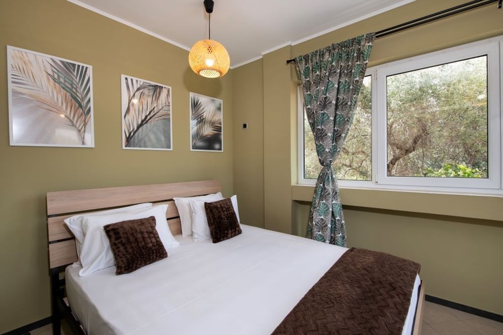 Green Hill Family Villa