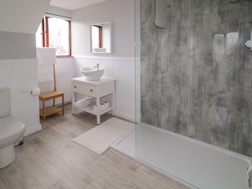 Tudor Lodge