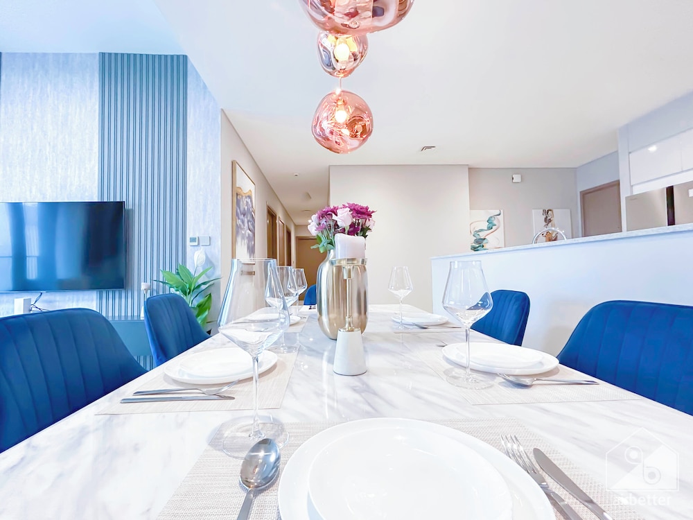 Spacious 3.5 Bedroom Apartment in Burj Royale