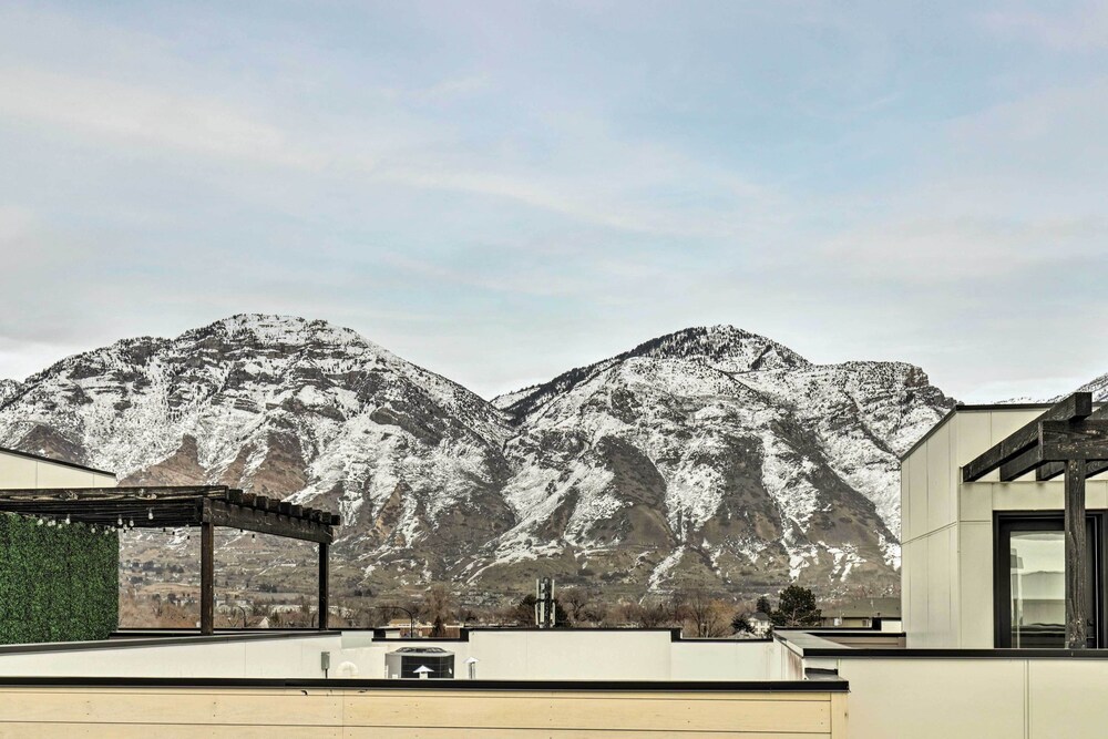 3-story Provo Townhome: 1 Mi to Byu! view 4