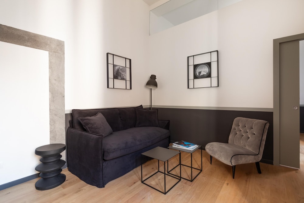 Stunning Rose Trastevere Apartment