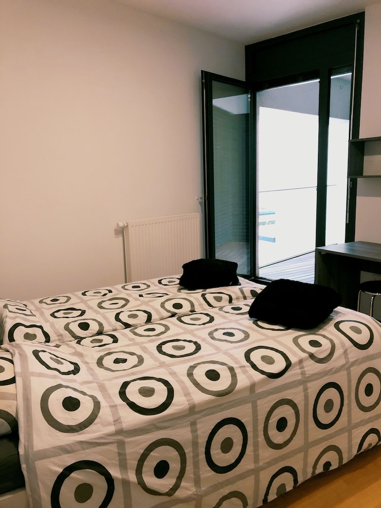 Luxury Sea View Apartment view 3