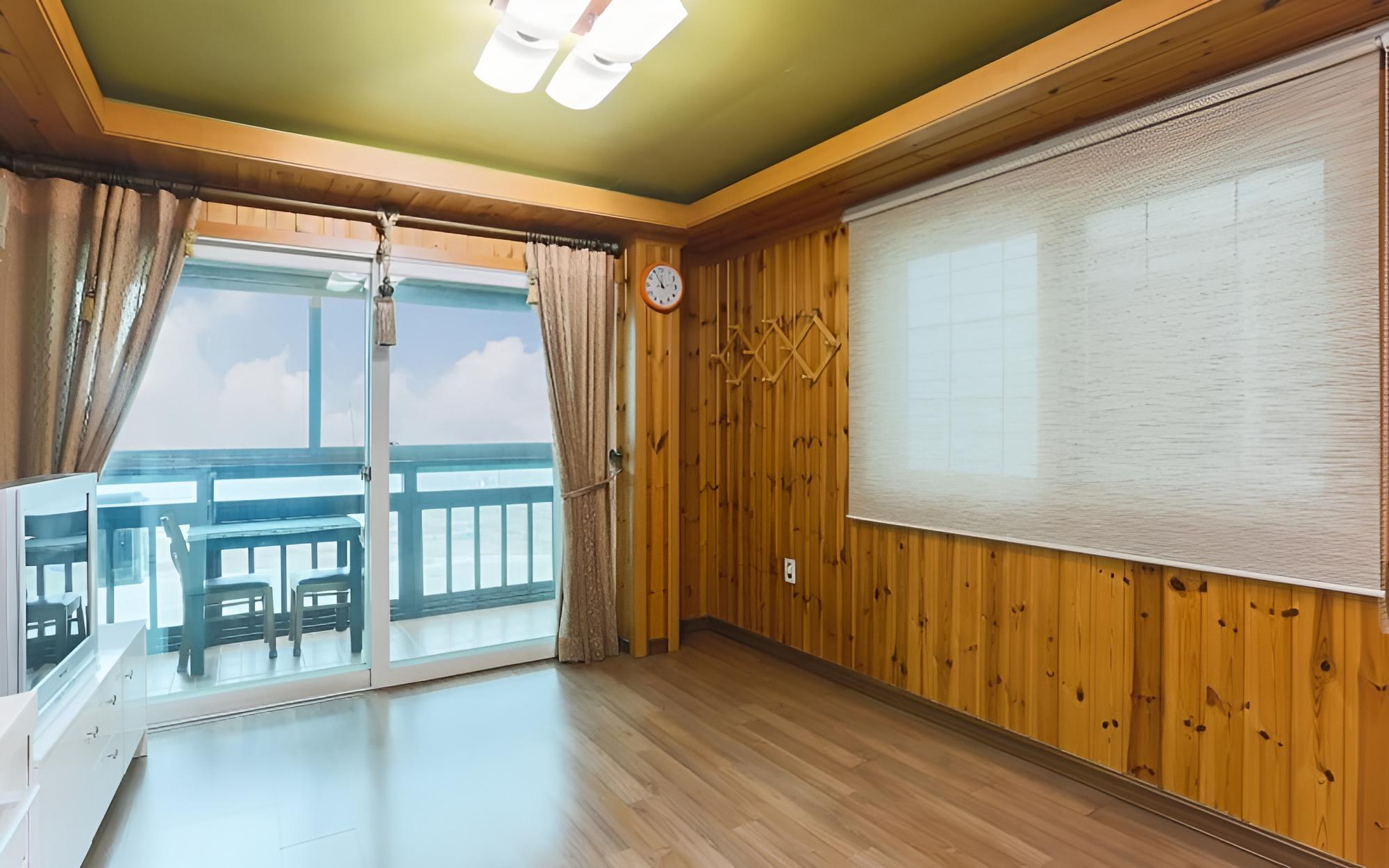 Hwaseong Yeoulteo Pension view 2
