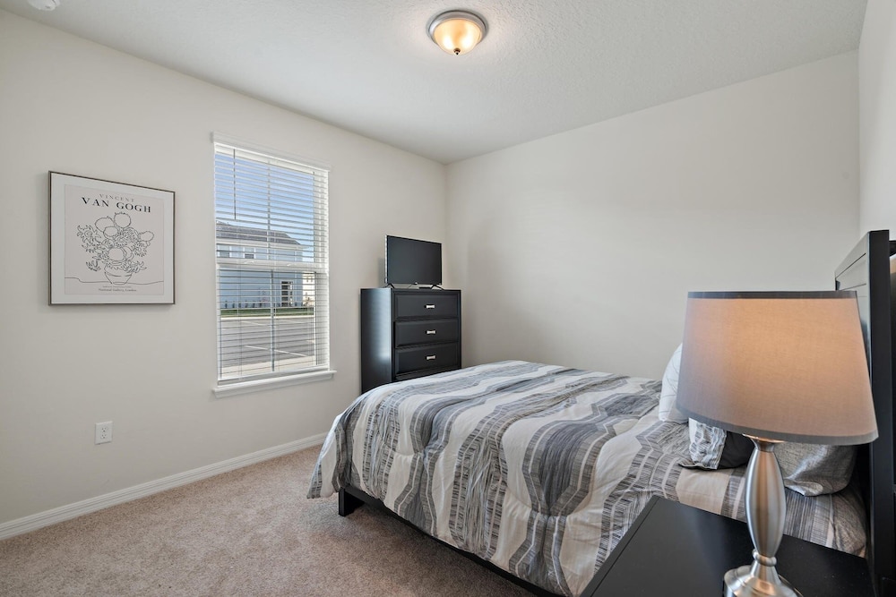 Windsor Cay Resort 5 Bedroom Townhome with Pool 5 Townhouse